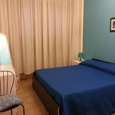 Apartamento Grazioso Con Giardino Sul Lungomare